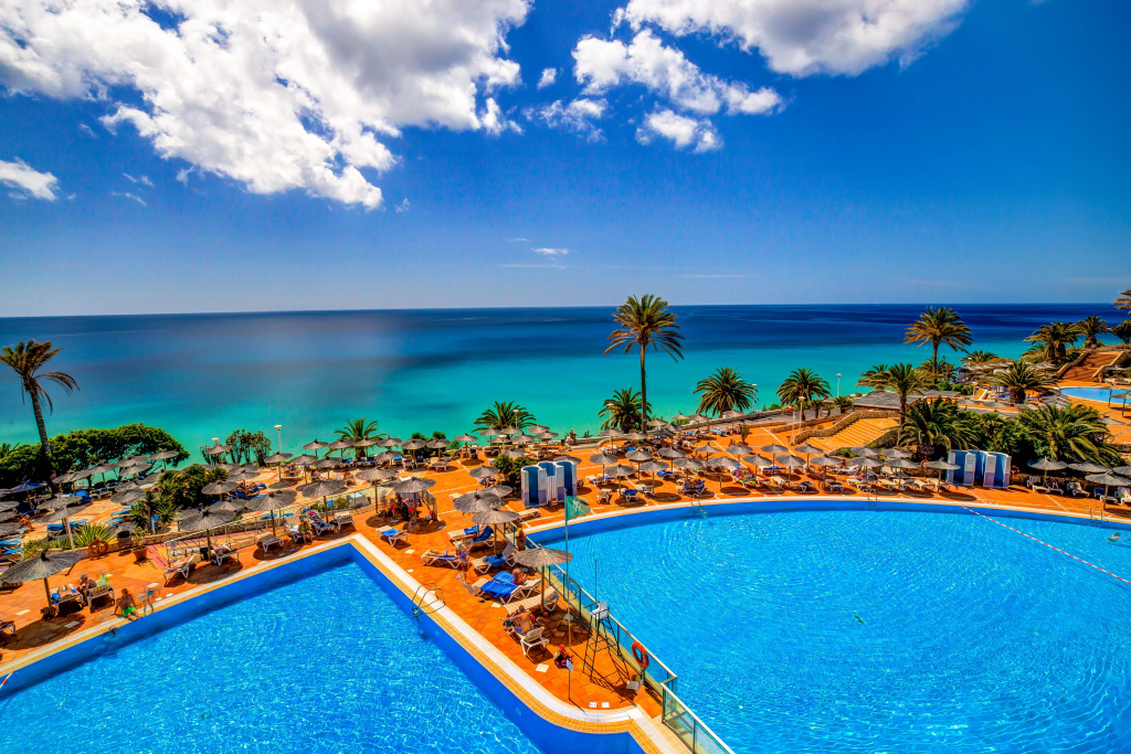 Beach & Waterfront
