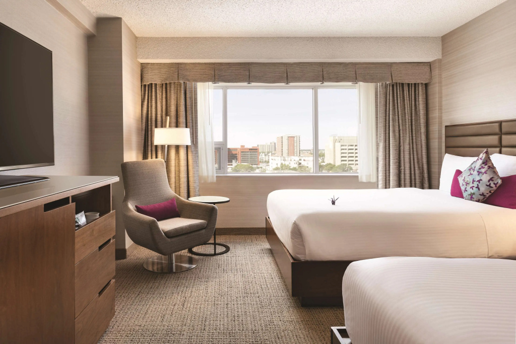 Coast Edmonton Plaza Hotel by APA - Chambres