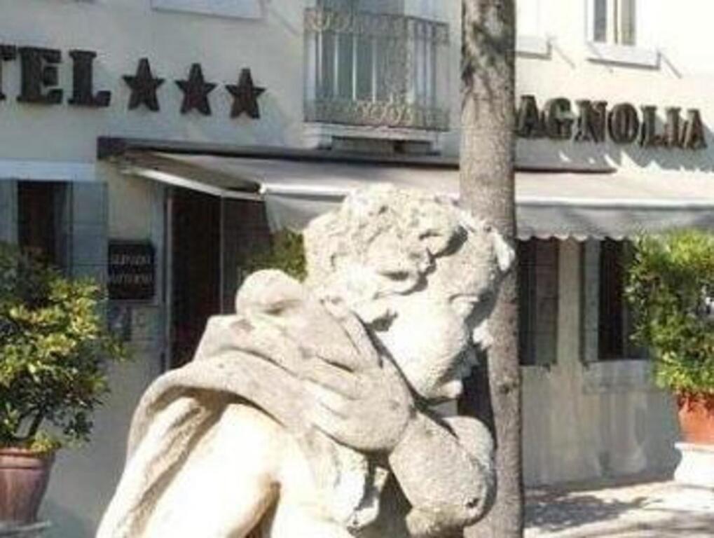 Hotel Magnolia by null