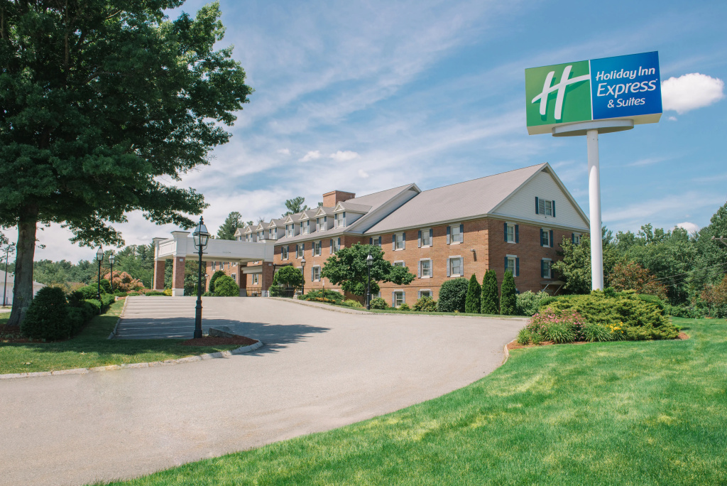 Holiday Inn Express & Suites Merrimack – Nashua by IHG
