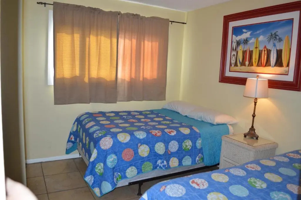 The Summit Condominiums - Chambres