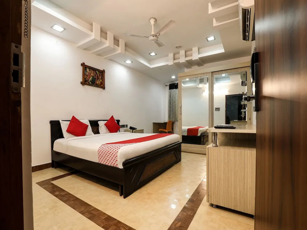 OYO 986 Hotel Akhand Homes - Chambres