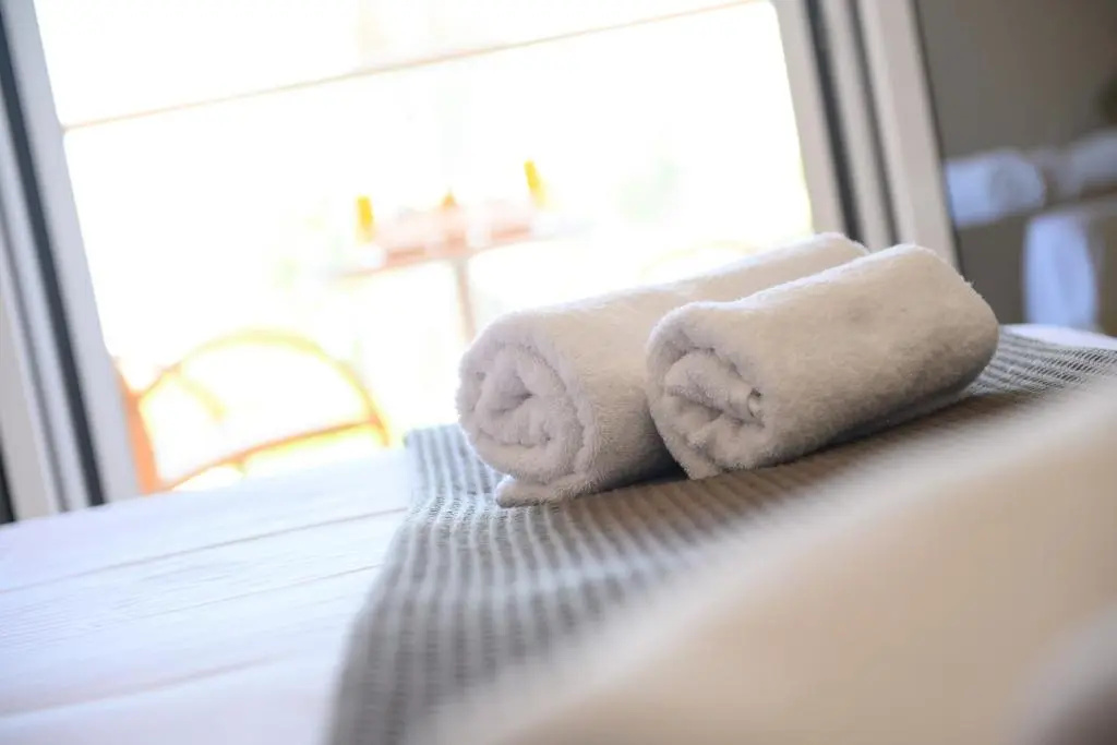 Standard Double room with pool view (full double bed)