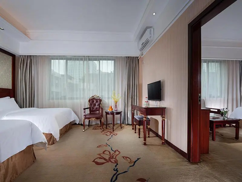 Deluxe Family room