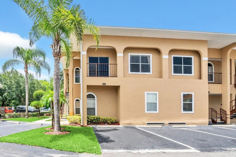 Disney Area 3BR Condo Quiet Comm w Pool Hot Tub