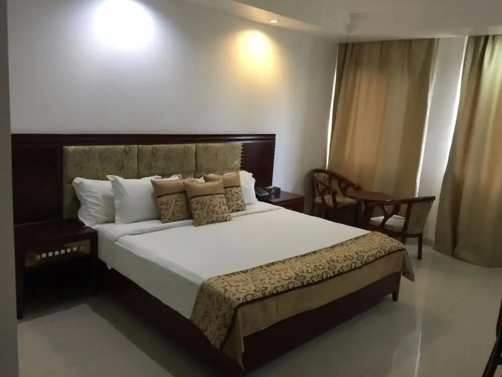 Emerald Hotel - Chambres