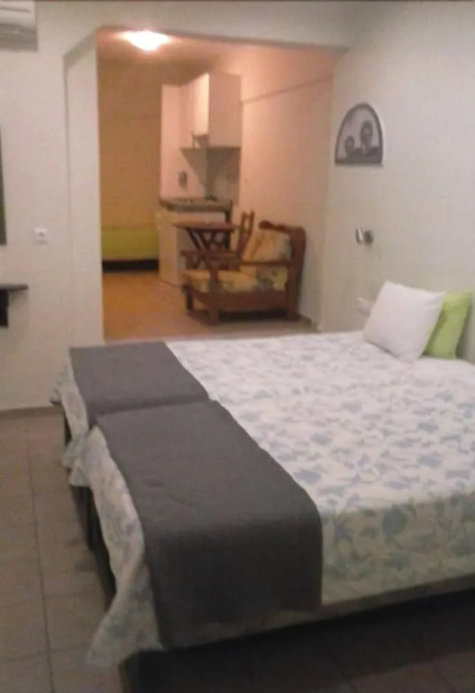 Standard Triple Basement room
