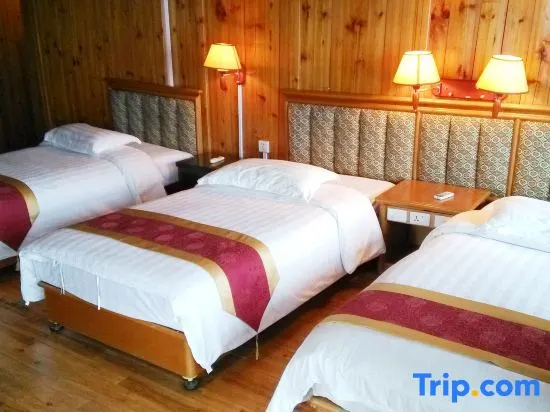 Standard Triple room with balcony and with view