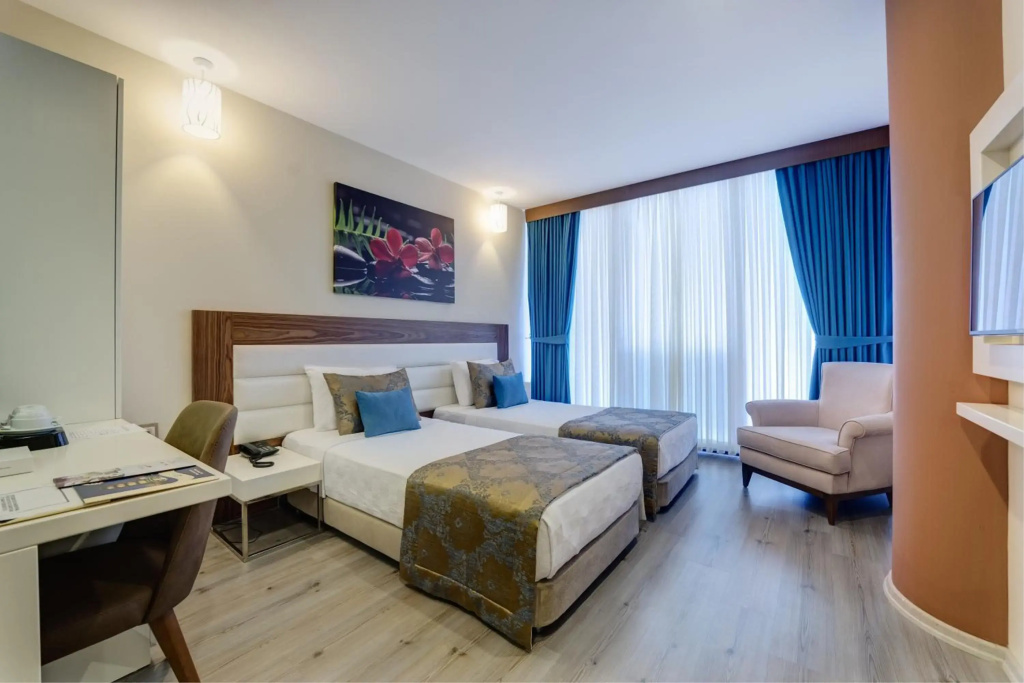 Forum Suite Hotel