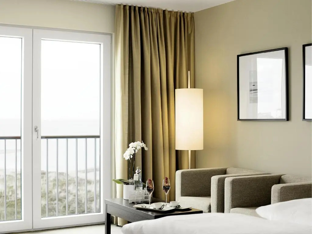 Deluxe Double room with partial sea view (full double bed)