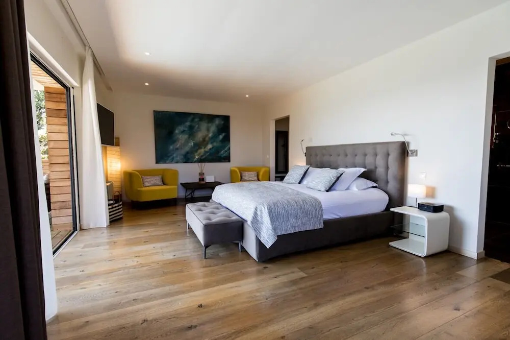 Voir la photo 4 — Swim Lodge Hotel Porto Vecchio