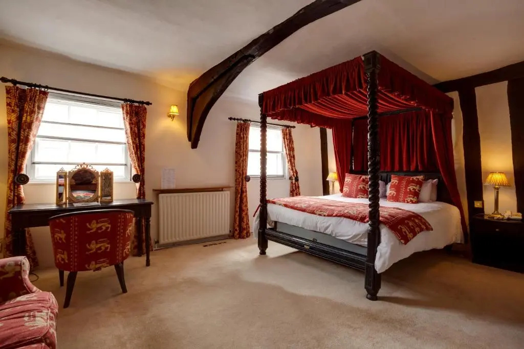 The Saracens Head Hotel - Chambres