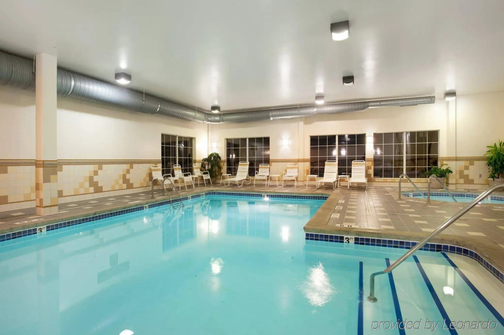 Holiday Inn Grand Rapids Airport by IHG - фото 17