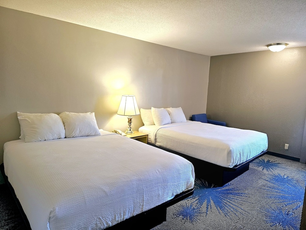 Drury Inn Rolla — 4