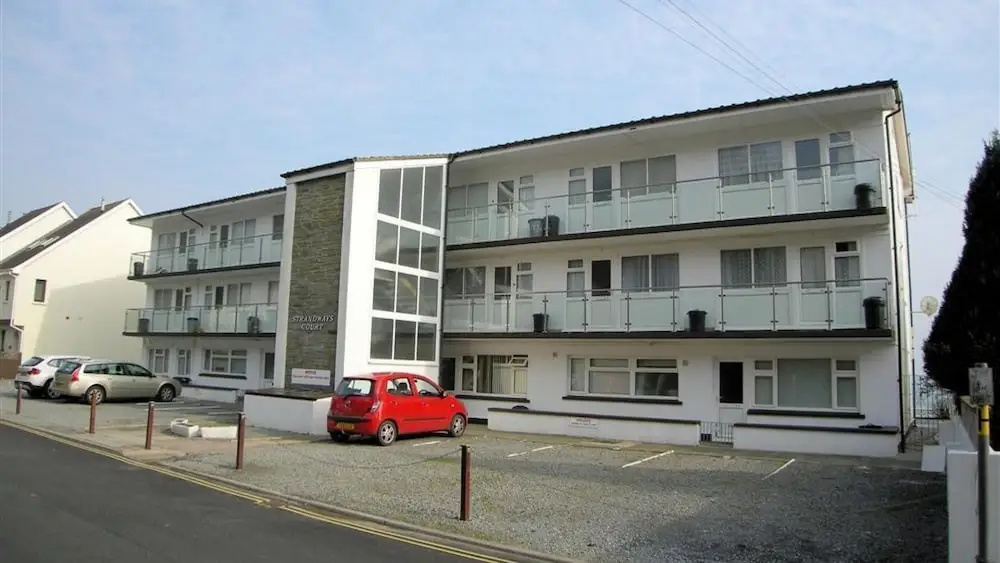 Strandways Court 12A