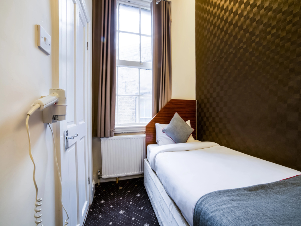 The Park Hotel — фото