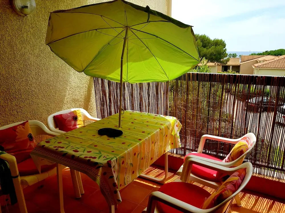 Apartment With one Bedroom in Les Issambres , With Wonderful sea View, Shared Pool, Furnished Terrace - 100 m From the Beach