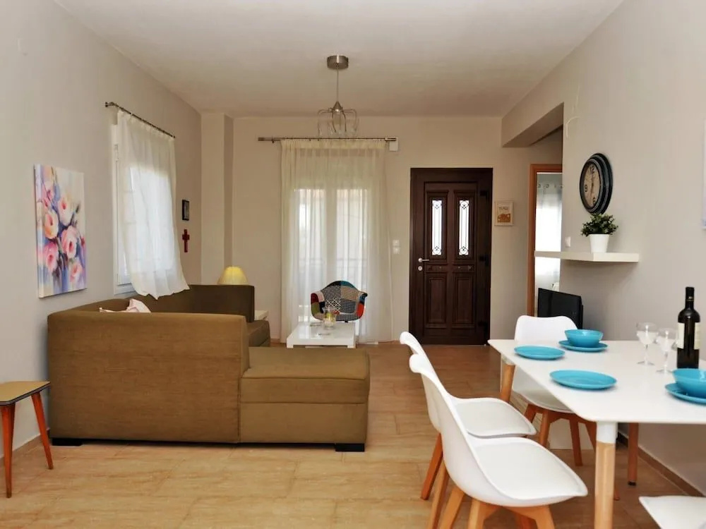 Fotinia Beach House 1st floor - Dionysiou Beac... - фото 10