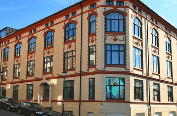 Chateau Apartments