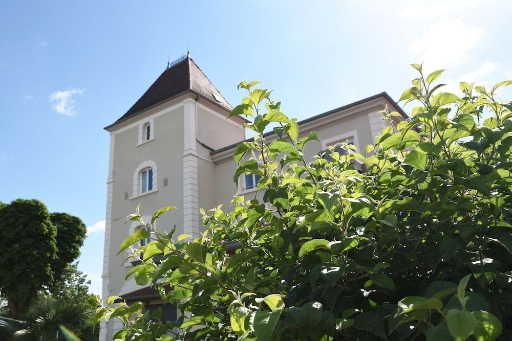 Domaine Château de Sainte-Croix