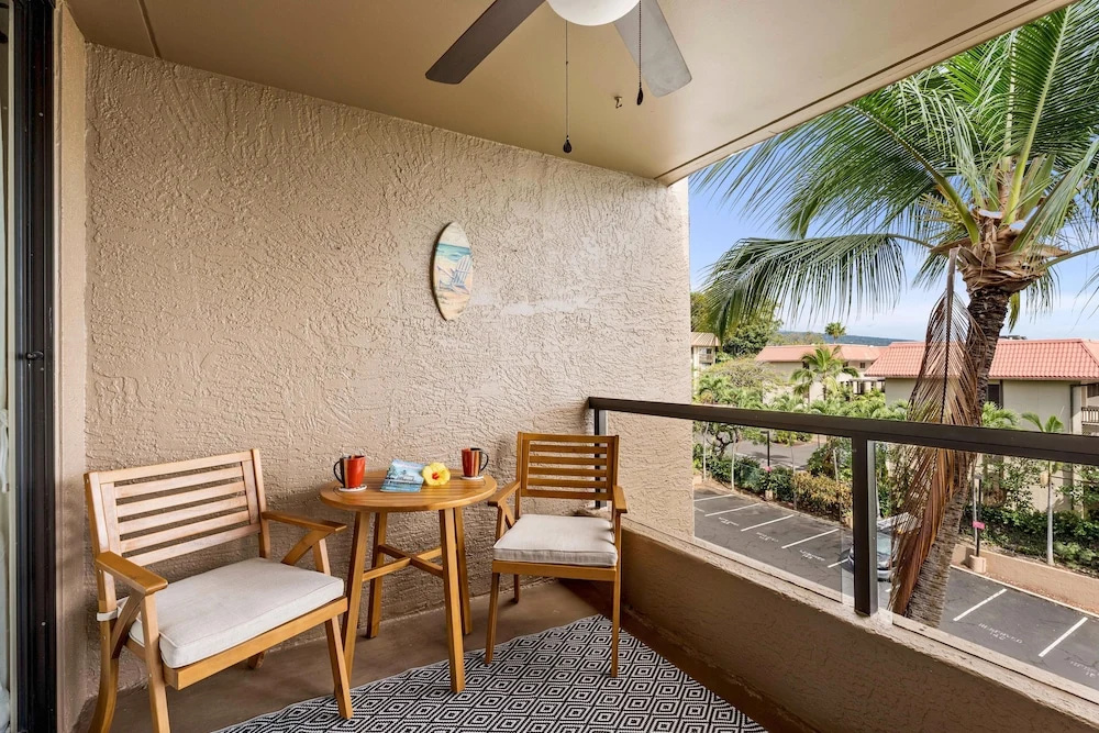 Kona Pacific C618 Top fl Seaview With ac, Elevator