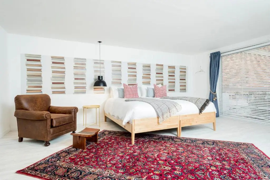 Suite with balcony