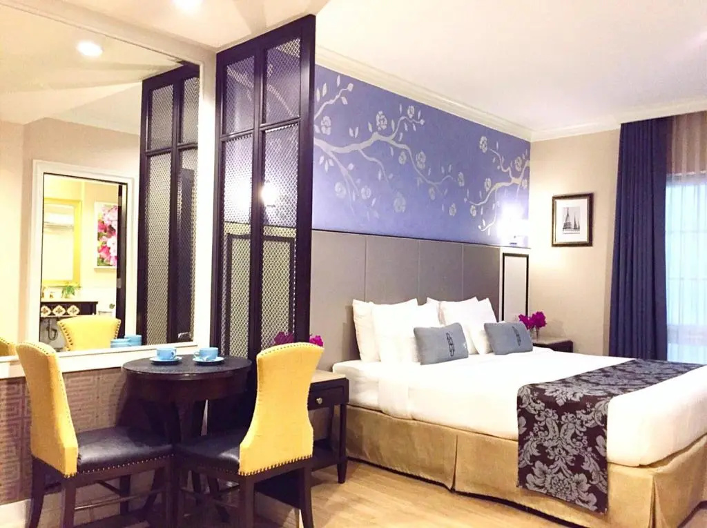 Deluxe Double room (full double bed)