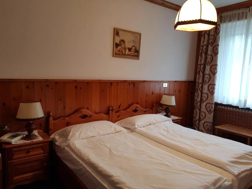Economy room