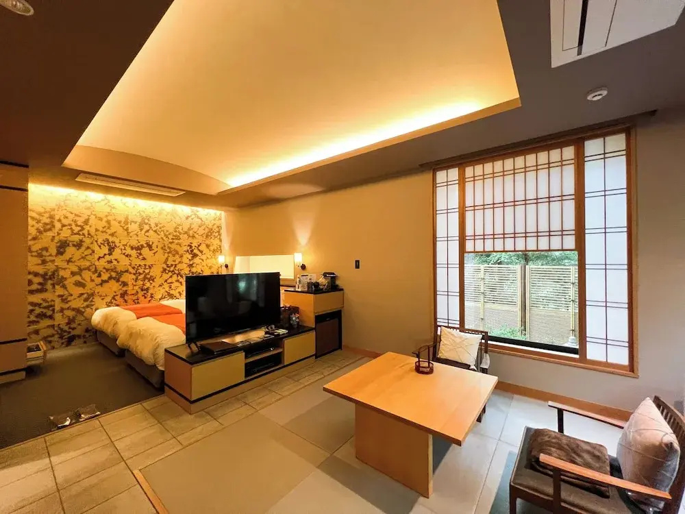 Suite with river view