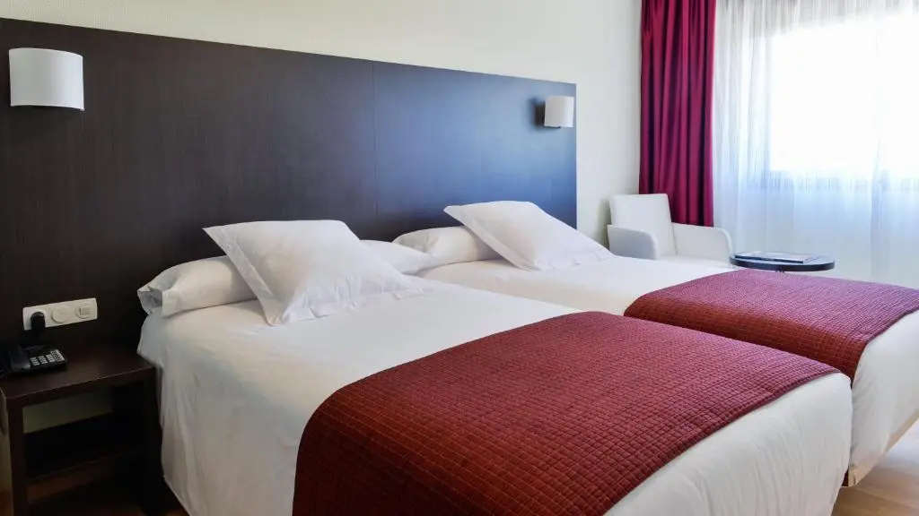 Hotel Santiago Apostol - Chambres