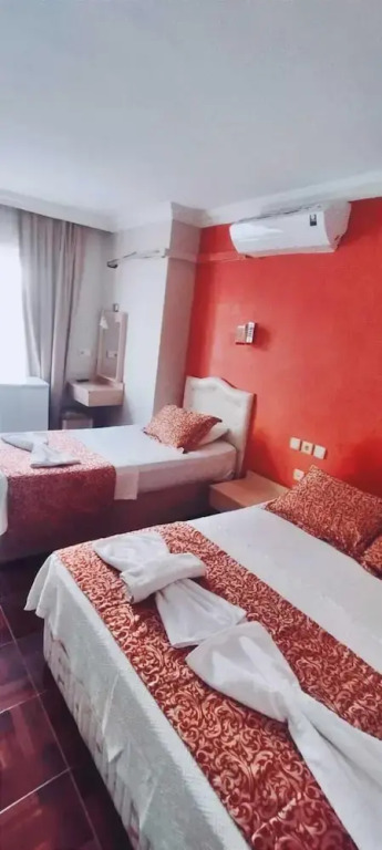 Трёхместный номер Superior с балконом в Marsyas Hotel