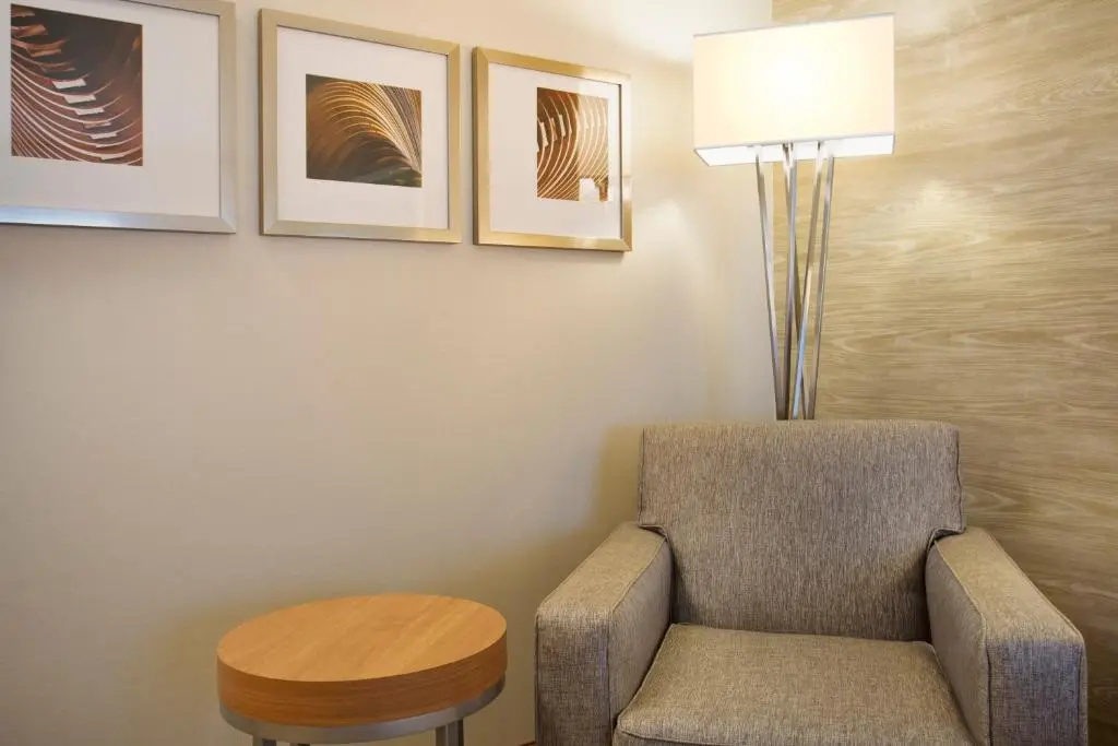 Holiday Inn Grand Rapids Airport by IHG - Chambres