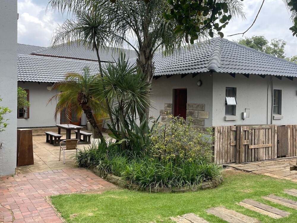 Africa Footprints Guest House by null