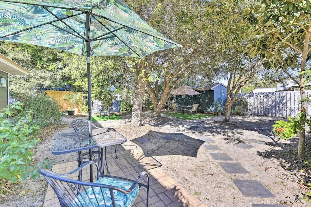 Emerald Coast Getaway w/ Yard - Steps to Beach!