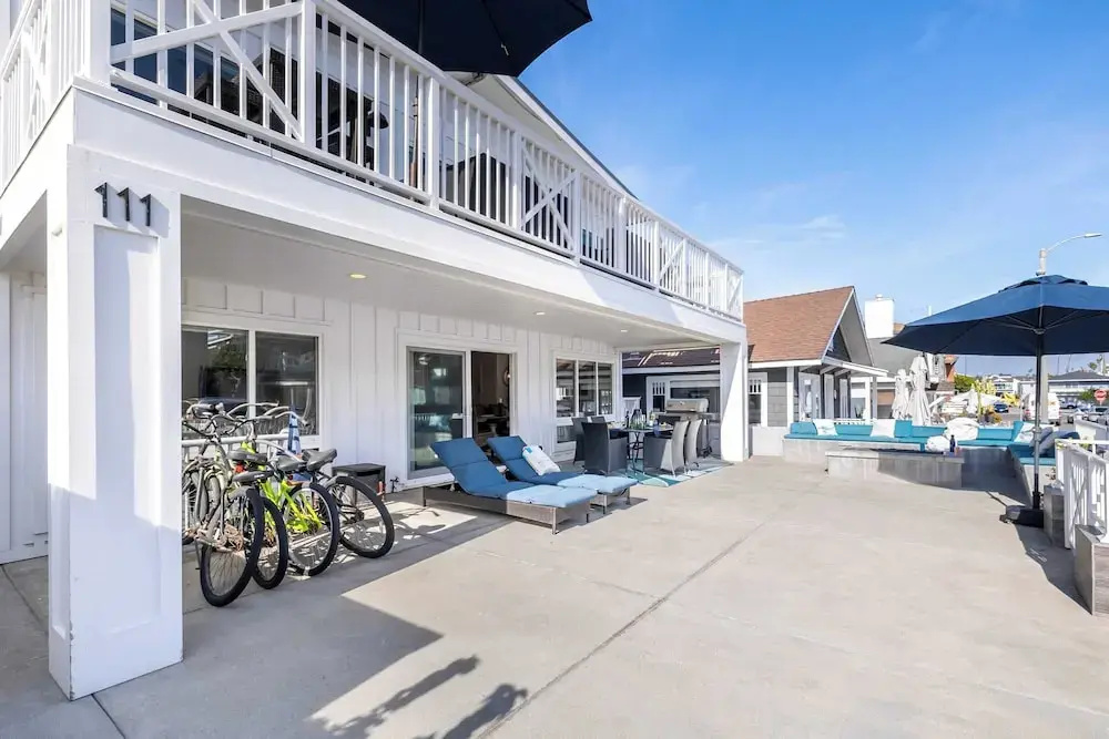 Ocean Breeze I by Avantstay Steps to the Beach!