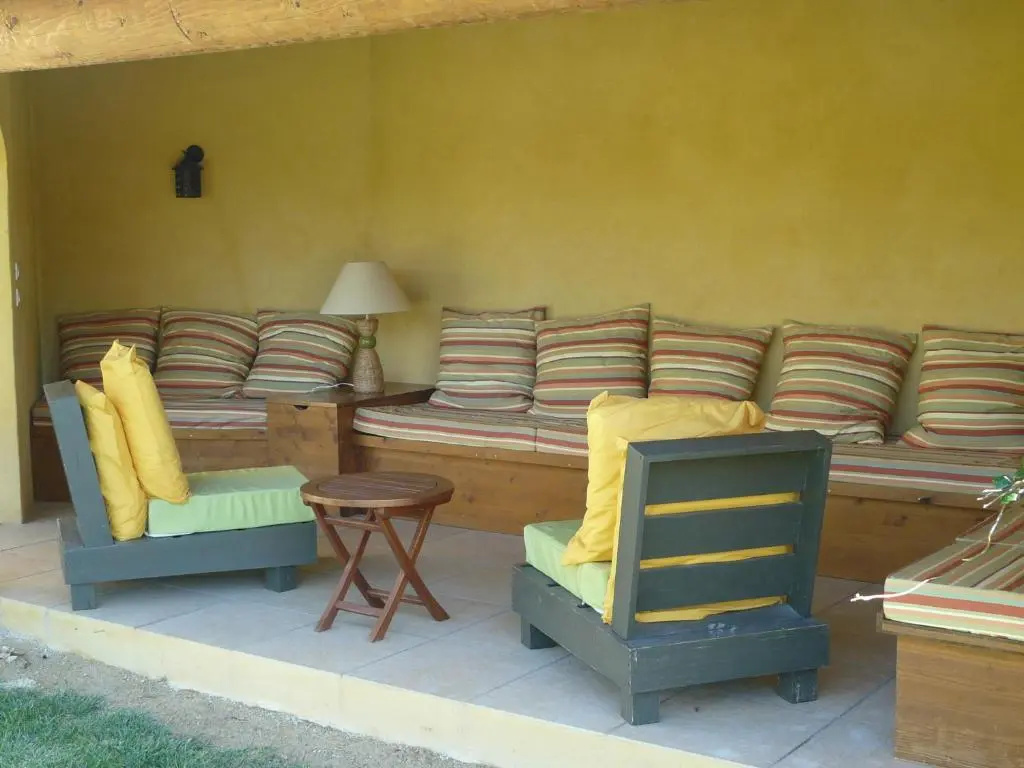 Voir la photo 2 — Agréable Villa Familiale Avec Piscine Chauffée, Grand Jardin, Située Proche du Centre du Village de Mouriès Au Coeur Des Alpilles, 10 Personnes, Ls1-140 Baguie Roso