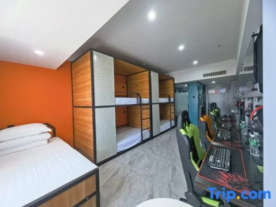 Bed in Dorm