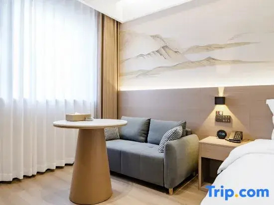 Premier room