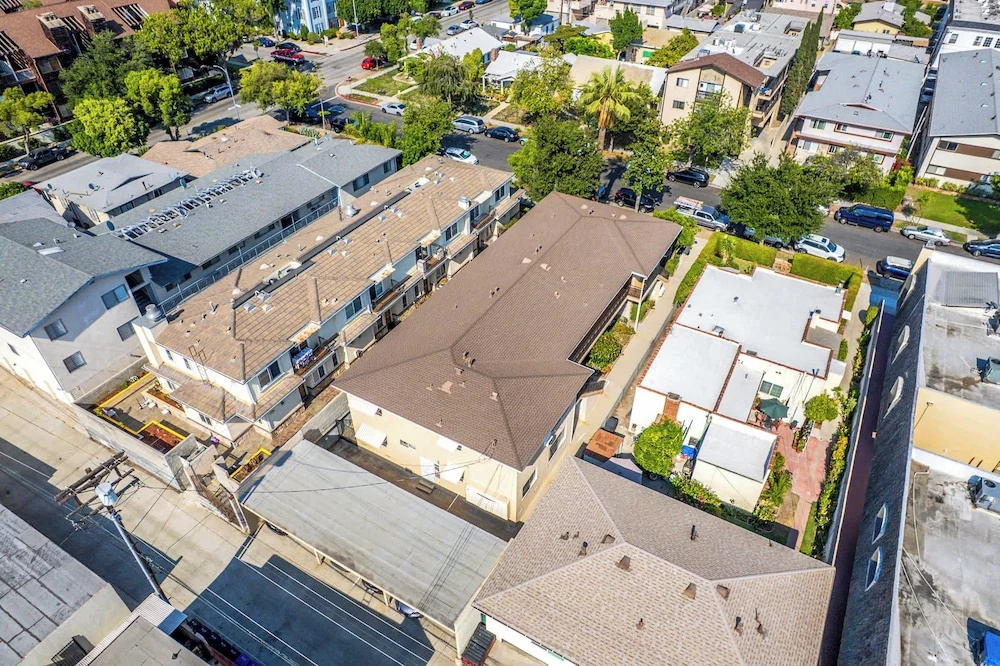 Chic City Apt Near Americana Glendale