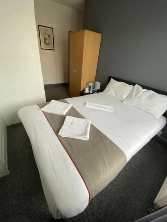 Standard Double room (full double bed)