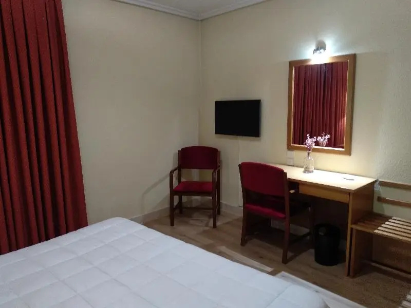 Hotel Helmántico - Chambres