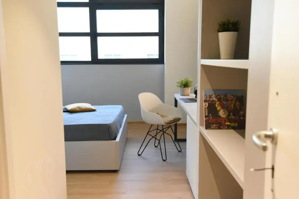 Double room (full double bed)