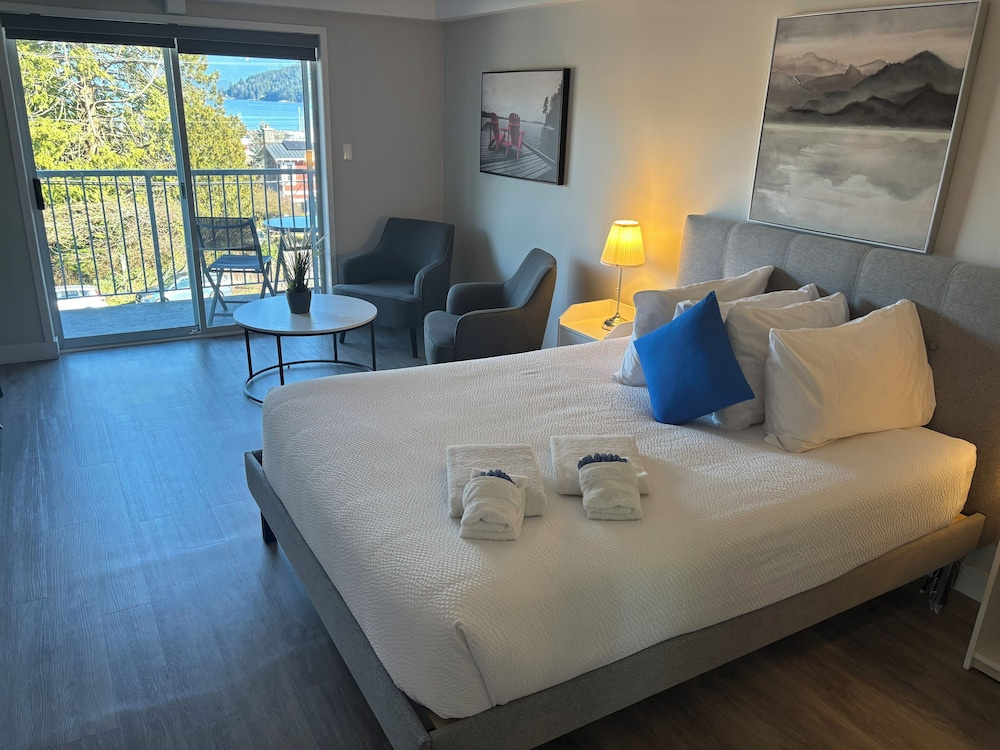 Double Studio with sea view (full double bed)