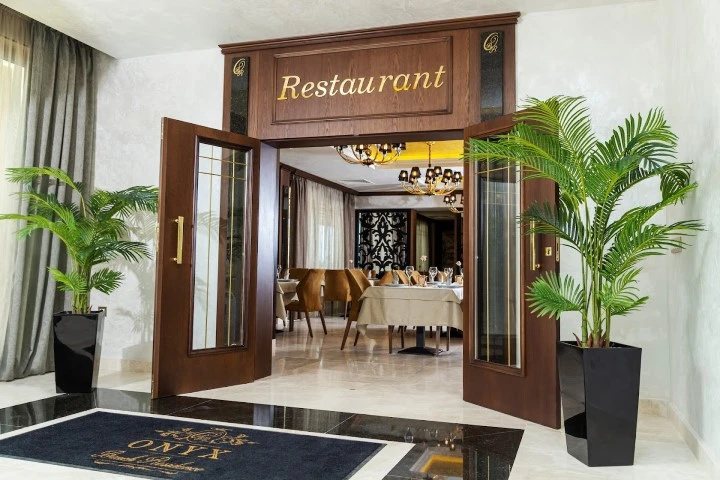 Onyx Beach Residence - фото 15