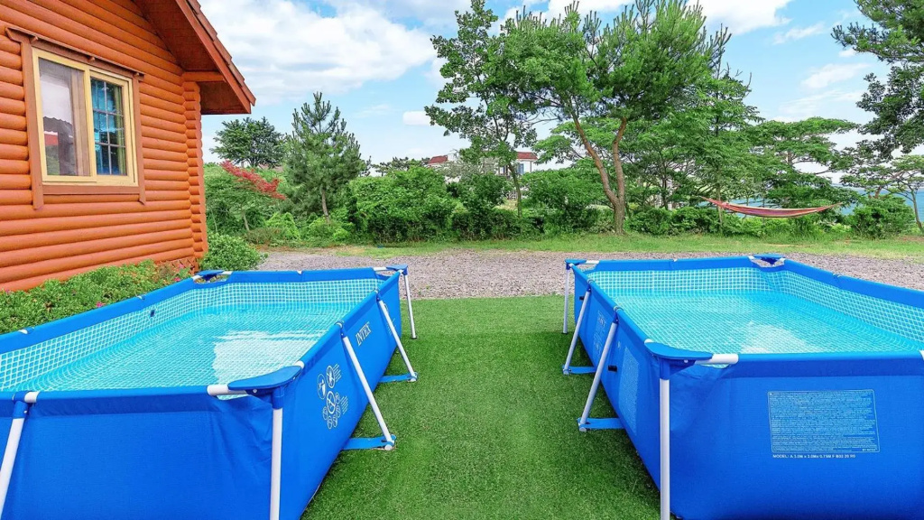 Taean Log House Pension