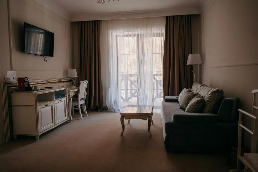 2 Bedrooms Suite