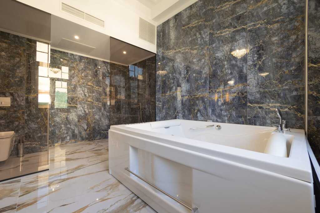 Двухместный полулюкс двуспальная кровать в Modern Luxury Hotel