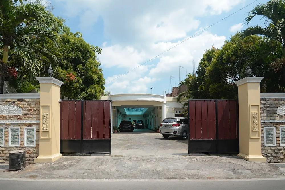Airy Eco UNISRI Kalingga Utara Satu Solo