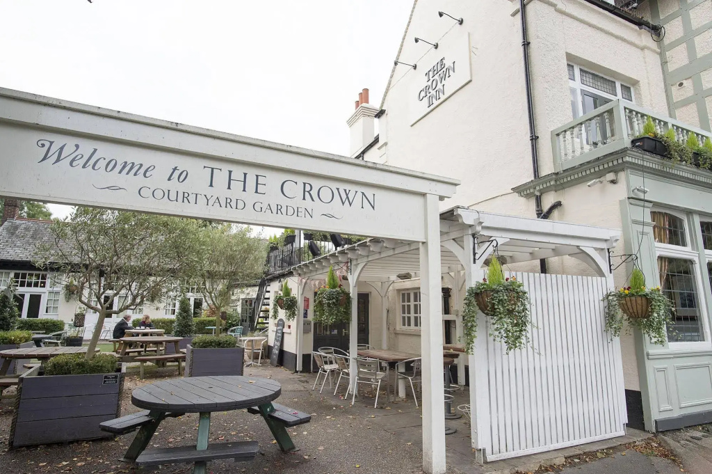 The Crown Inn — фото