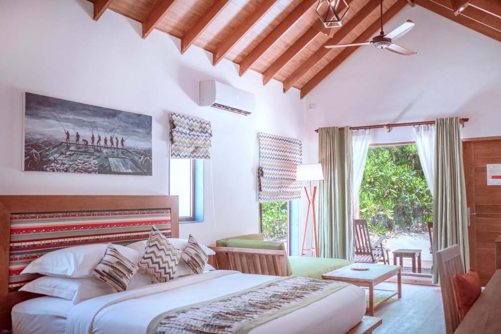 Reethi Faru Resort – Stay 5 Nights or More and Enjoy a Free Sunset Cruise - 2